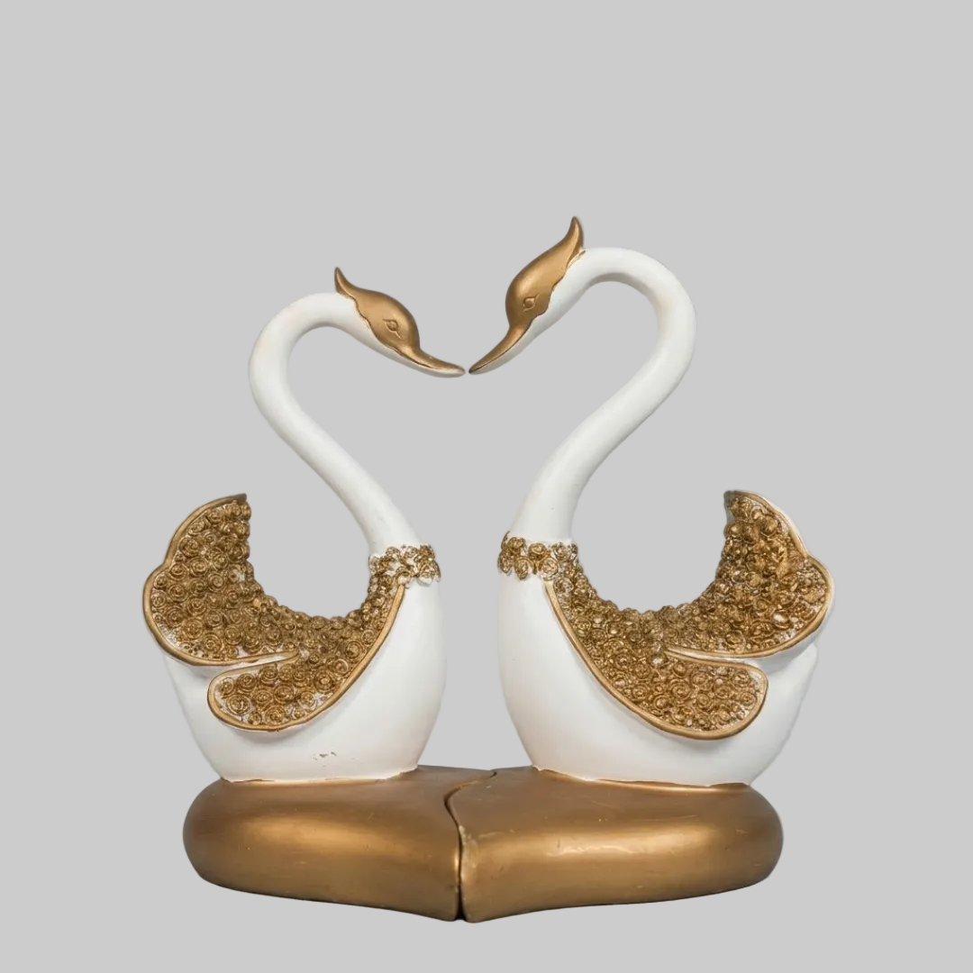 Elegant Love Swans Figurine – Harmonious Vastu & Relationship Symbol