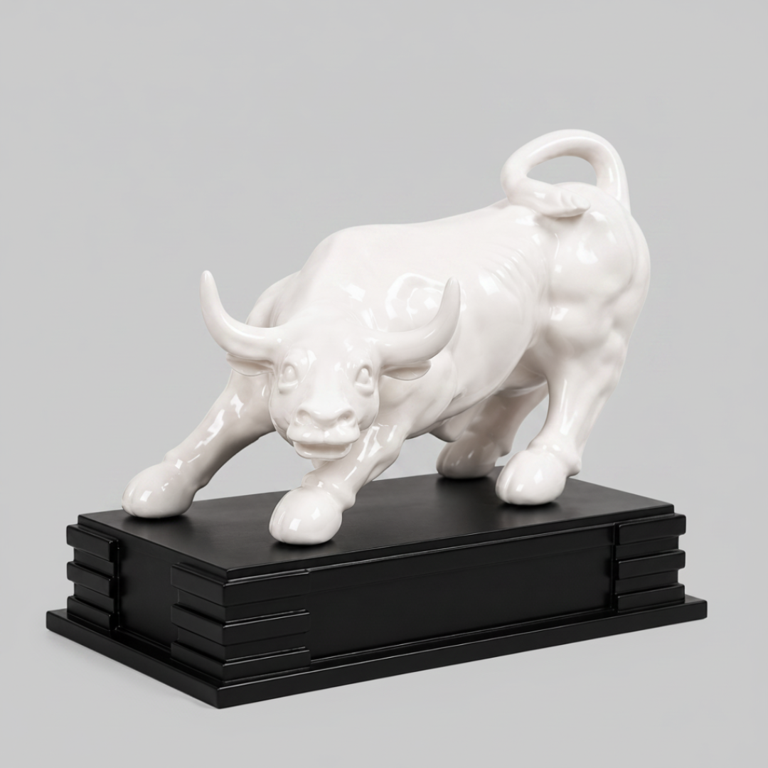 Powerful Charging White Bull Statue – Symbolic Showpiece for Prosperity and Strength